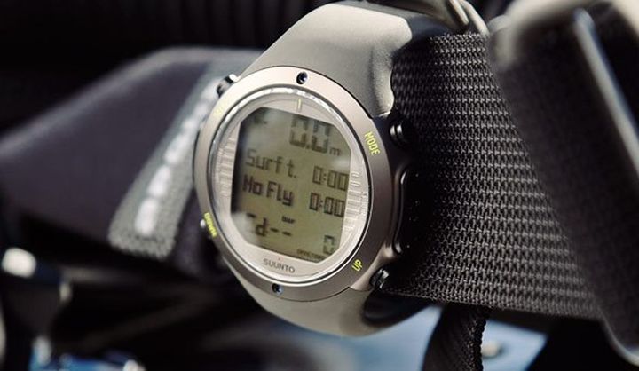 suunto d6i novo price